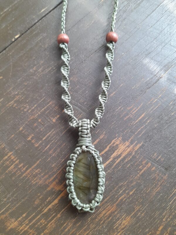 Halsband Jord Labradorit
