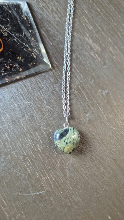 Halsband Hjärta av Jord